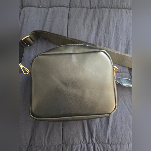 Black and Cream Sherpa Crossbody Bag - Picture 6 of 6